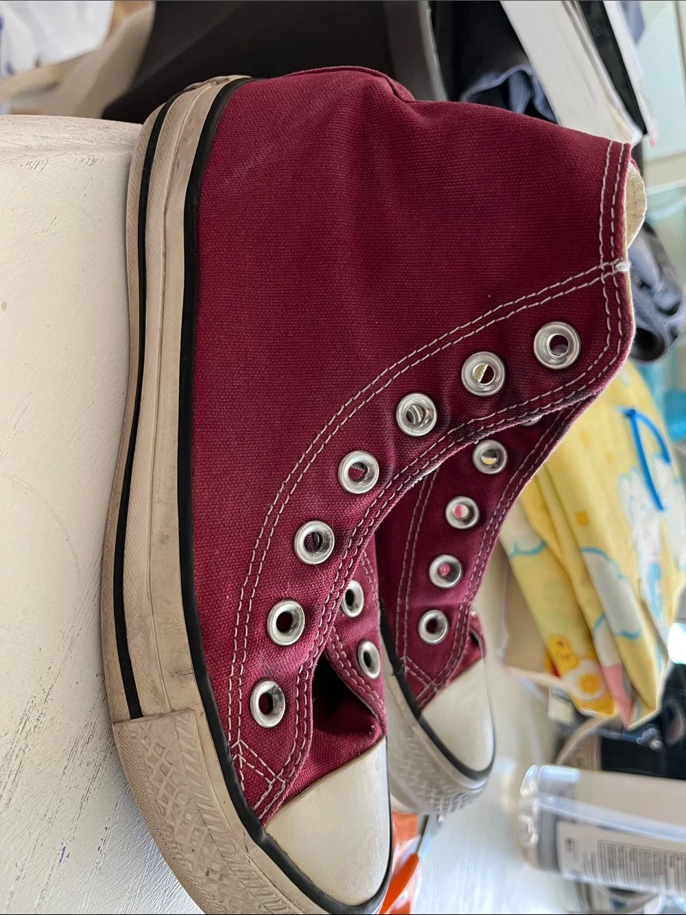Converse Canvas High-Top Sneakers in Burgundy Size 6